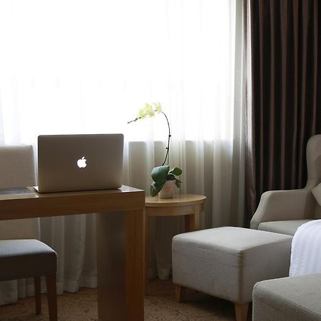 Winterless Hotel Пекин Экстерьер фото
